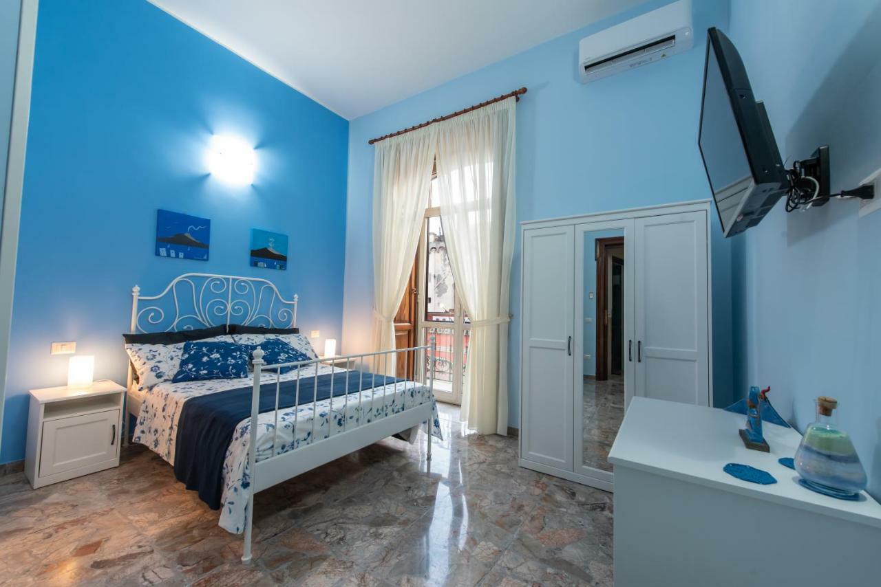 Casa Fiorito Apartment เนเปิลส์ ภายนอก รูปภาพ