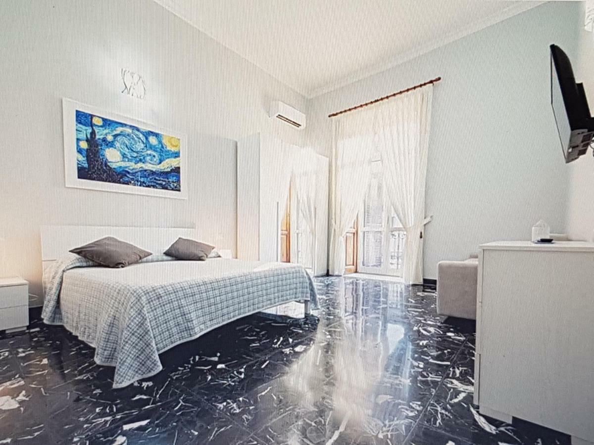 Casa Fiorito Apartment เนเปิลส์ ภายนอก รูปภาพ